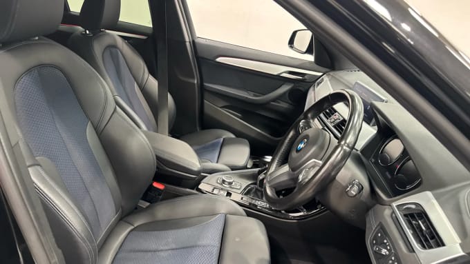 2022 BMW X1