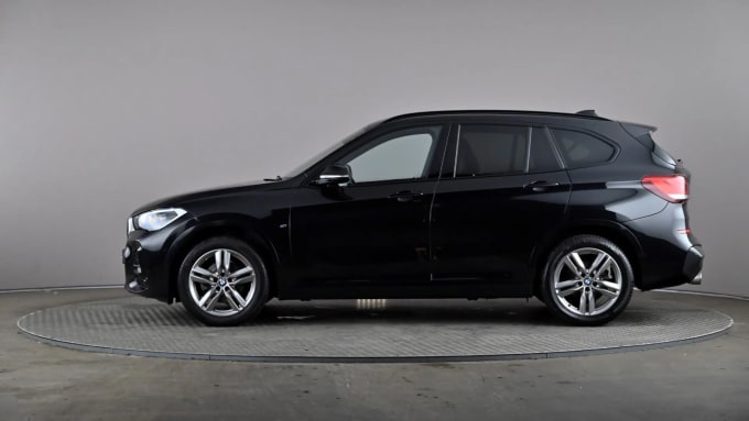 2022 BMW X1