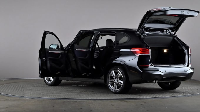 2022 BMW X1