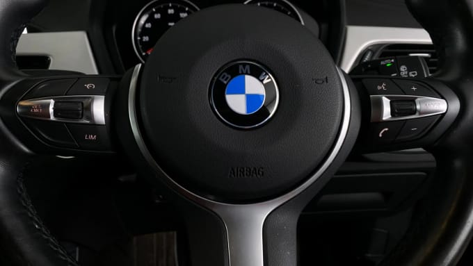 2022 BMW X1