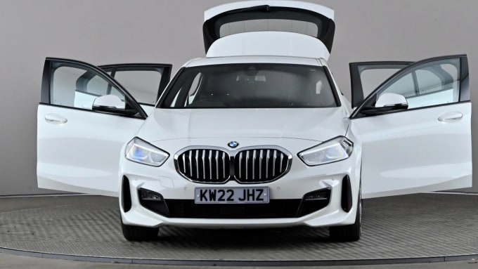 2022 BMW 1 Series