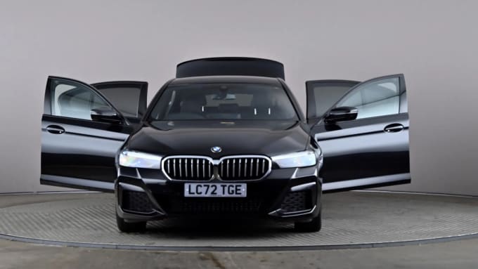 2022 BMW 5 Series
