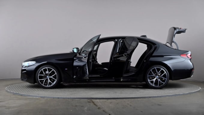 2022 BMW 5 Series