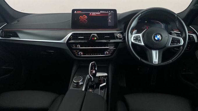 2022 BMW 5 Series