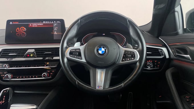 2022 BMW 5 Series
