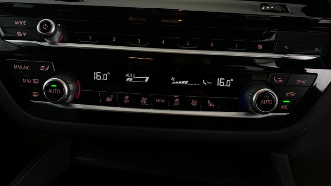 2022 BMW 5 Series