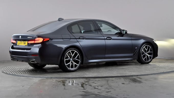 2021 BMW 5 Series