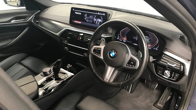 2021 BMW 5 Series