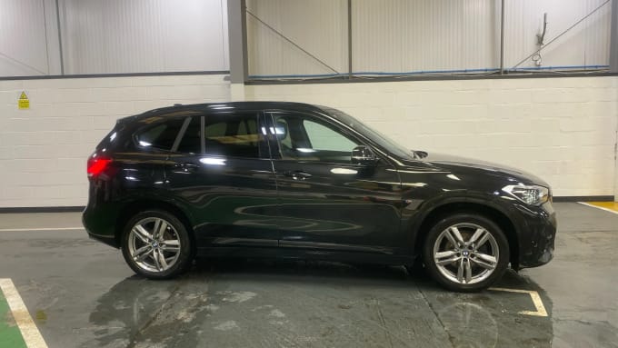 2022 BMW X1
