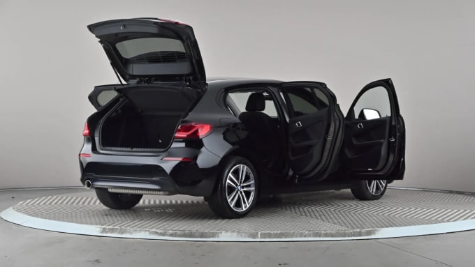 2024 BMW 1 Series