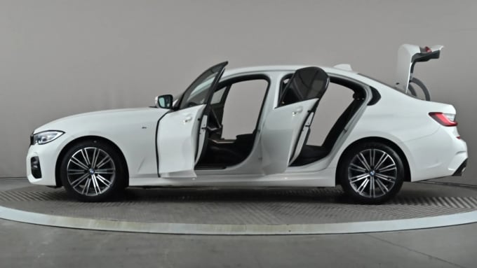 2022 BMW 3 Series
