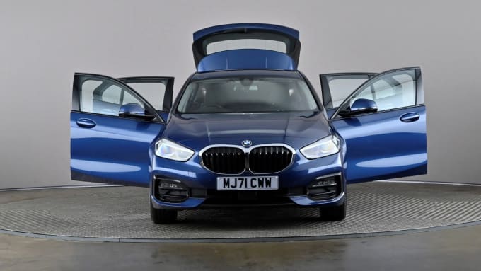 2021 BMW 1 Series