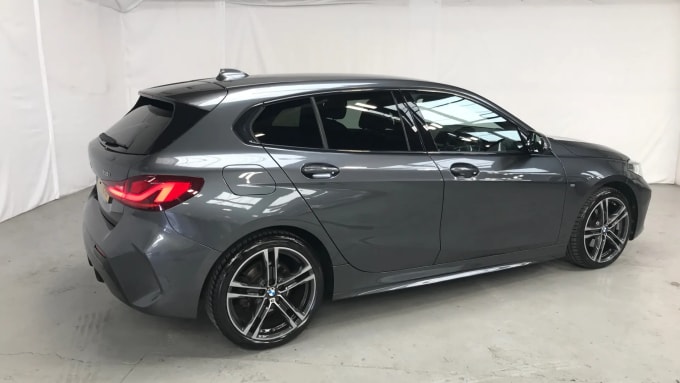 2021 BMW 1 Series