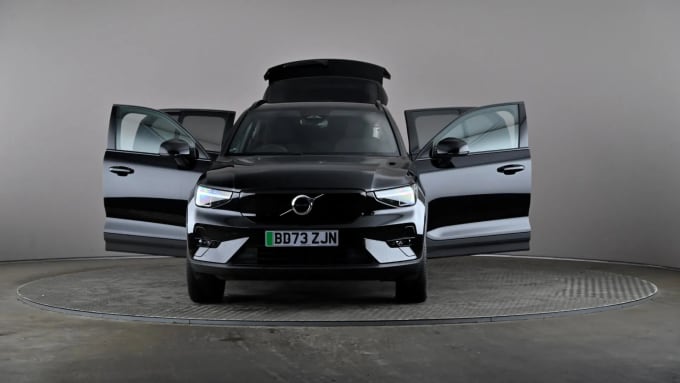 2023 Volvo Xc40