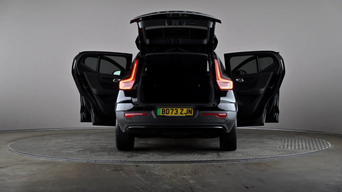 2023 Volvo Xc40