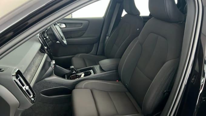 2023 Volvo Xc40