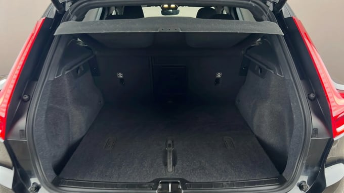 2023 Volvo Xc40