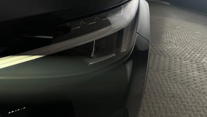 2022 Volvo C40