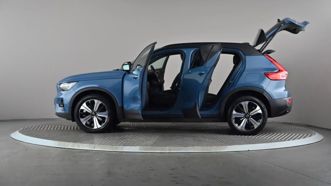 2023 Volvo Xc40