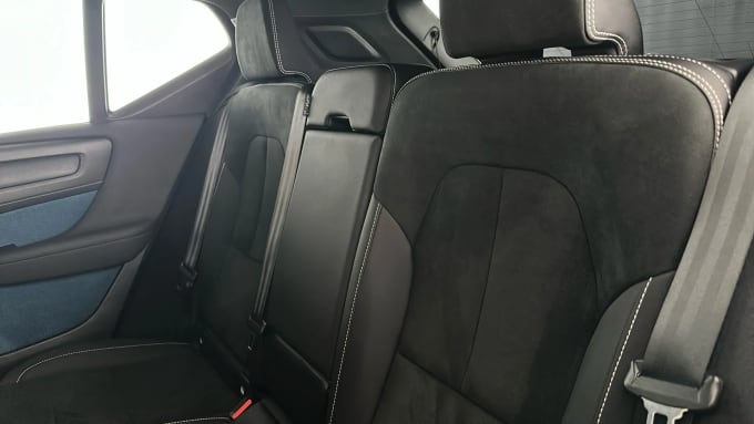 2023 Volvo Xc40