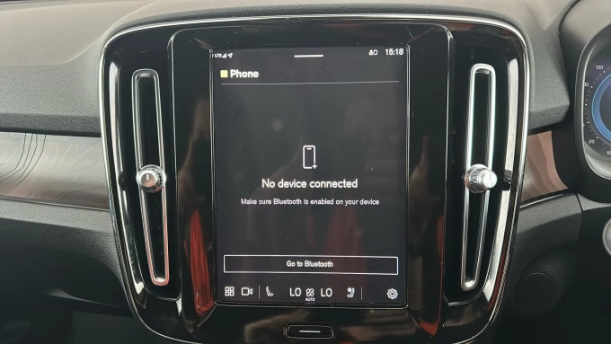 2023 Volvo Xc40