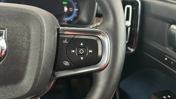 2023 Volvo Xc40