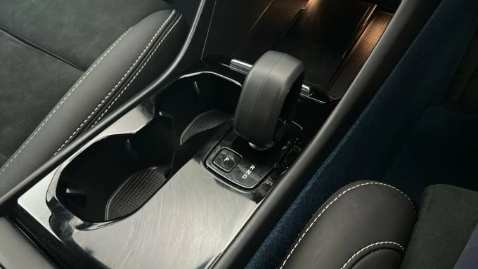 2023 Volvo Xc40