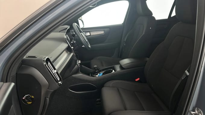 2022 Volvo Xc40