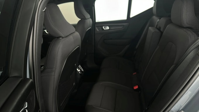 2022 Volvo Xc40