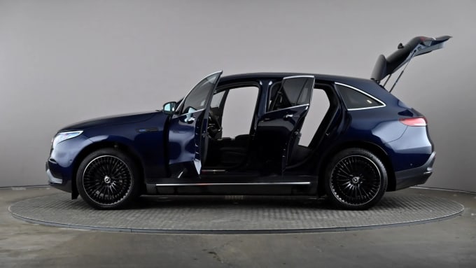 2022 Mercedes-benz Eqc