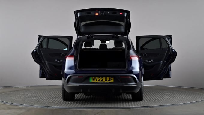 2022 Mercedes-benz Eqc