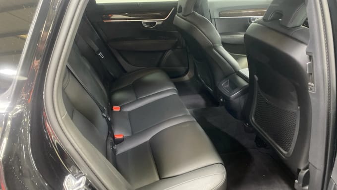 2020 Volvo S90
