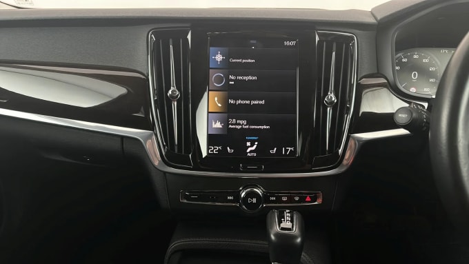 2020 Volvo S90