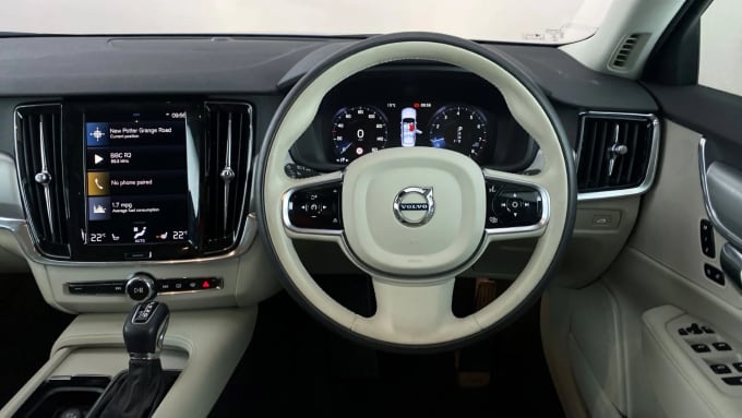 2020 Volvo S90