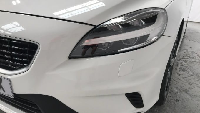 2018 Volvo V40