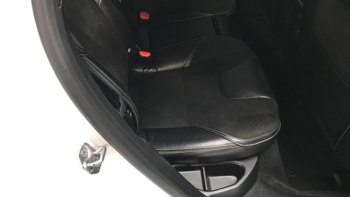 2018 Volvo V40