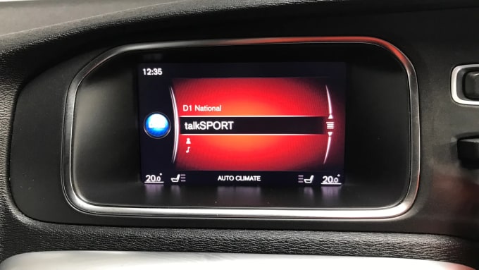 2018 Volvo V40