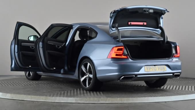 2020 Volvo S90