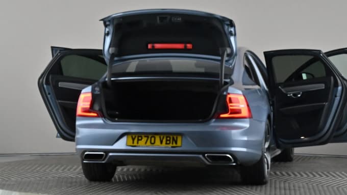 2020 Volvo S90