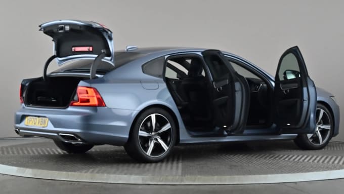 2020 Volvo S90