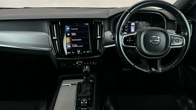 2020 Volvo S90