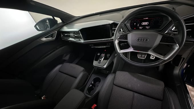 2022 Audi Q4