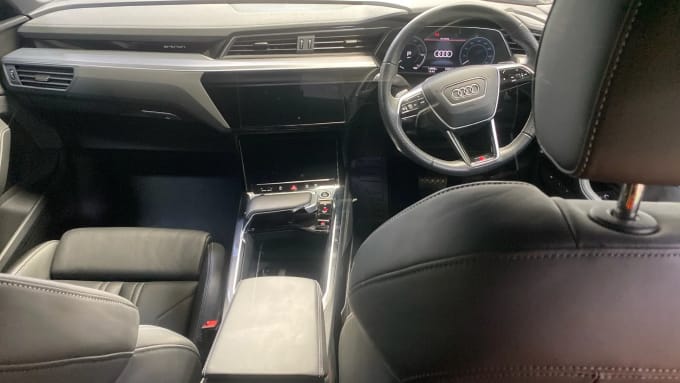 2022 Audi E-tron