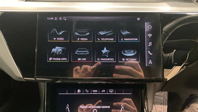 2022 Audi E-tron