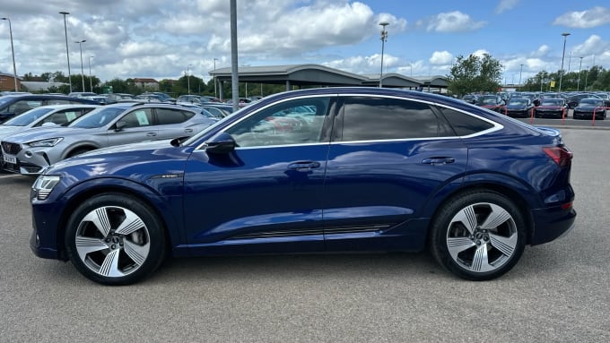 2022 Audi E-tron