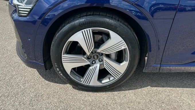 2022 Audi E-tron