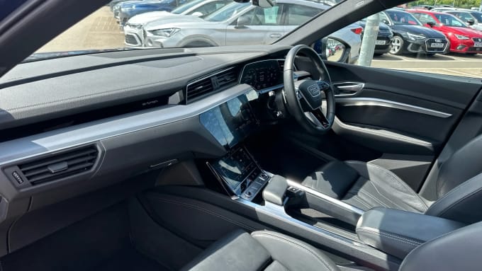 2022 Audi E-tron