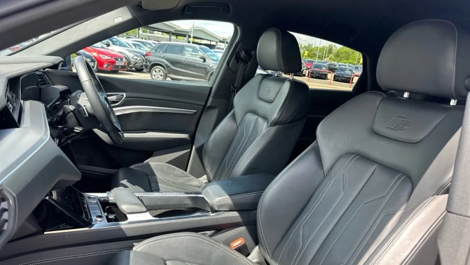 2022 Audi E-tron