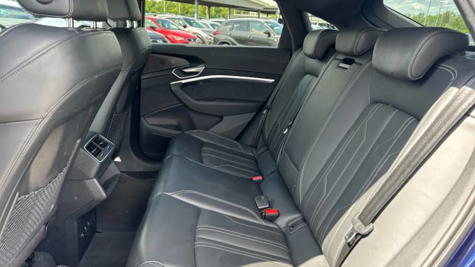 2022 Audi E-tron