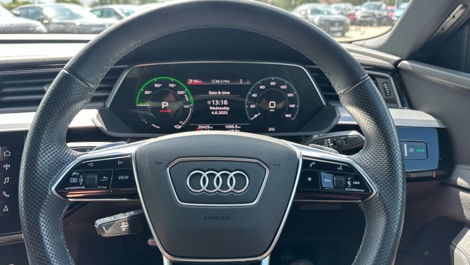 2022 Audi E-tron